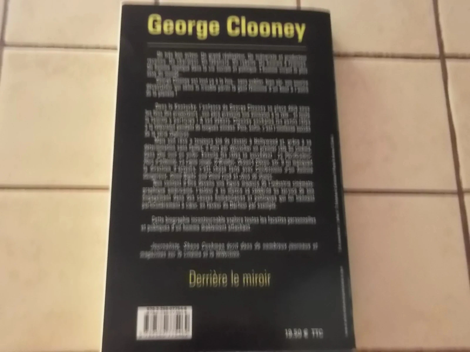 George Clooney behind the mirror – photo 3